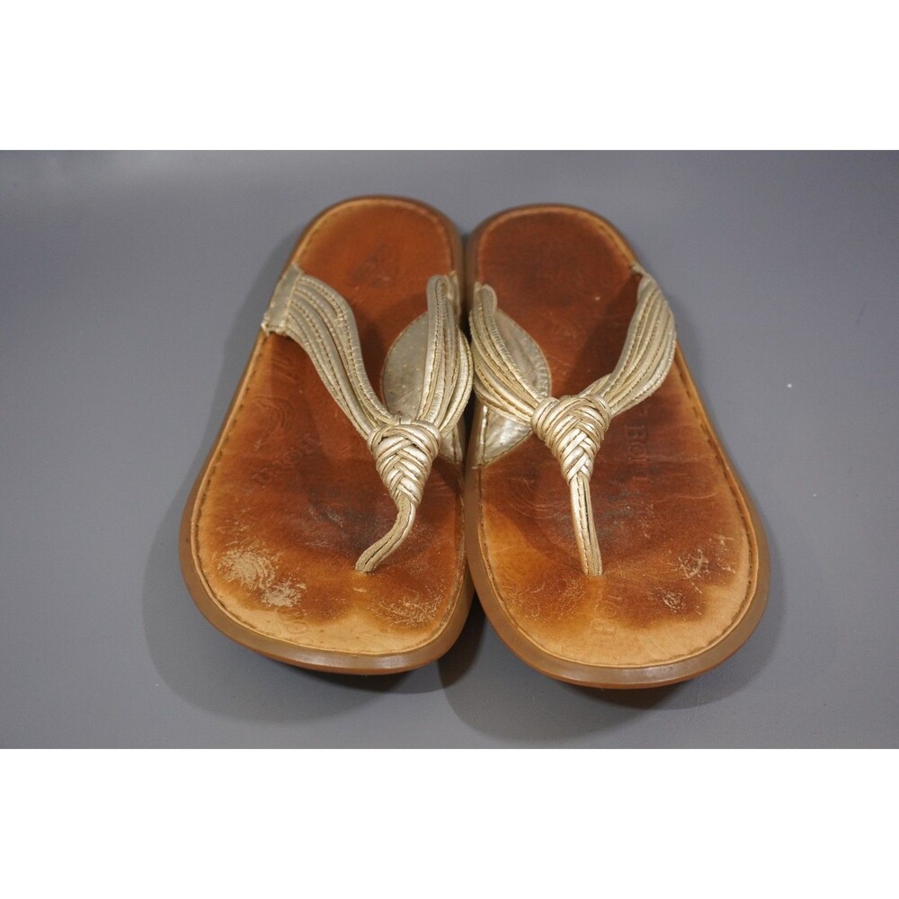 Born Gold Metallic Leather Thong Sandals Flip Flops Womens Size 10 M - Picture 2 of 6